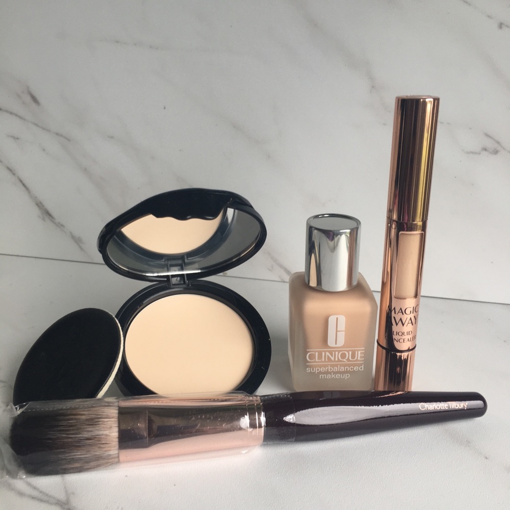 4 item: Clinique Petal 01, Kat Von D powder, Charlotte Tilbury concealer + brush